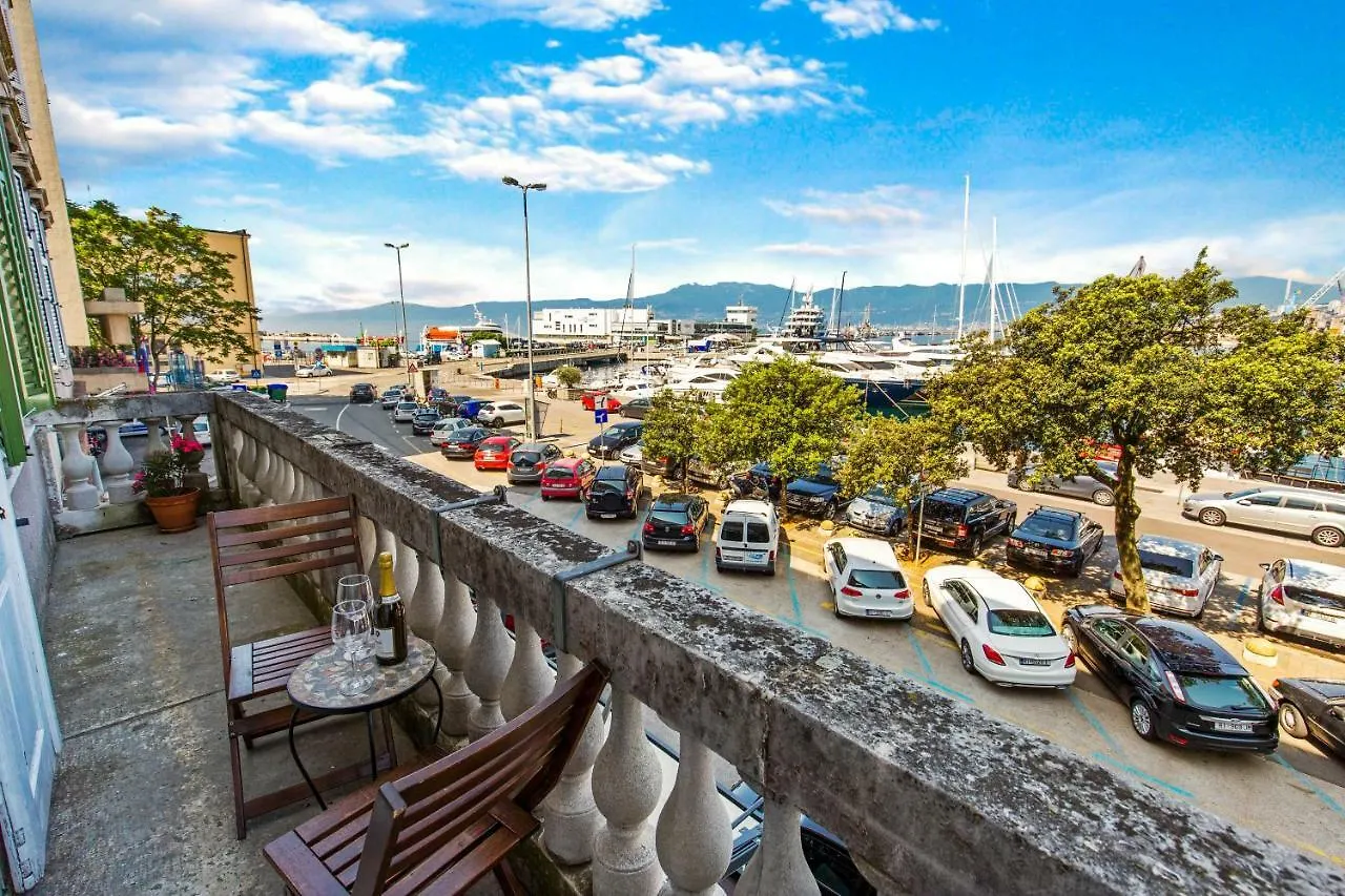 Apartment Mia Rijeka 0*,